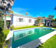 Прекрасна вілла в Андалусії з видом на море 250 кв.м