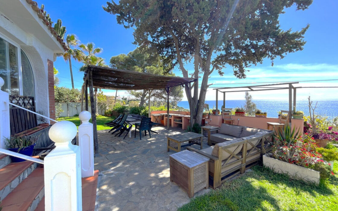 Прекрасна вілла в Андалусії з видом на море 250 кв.м