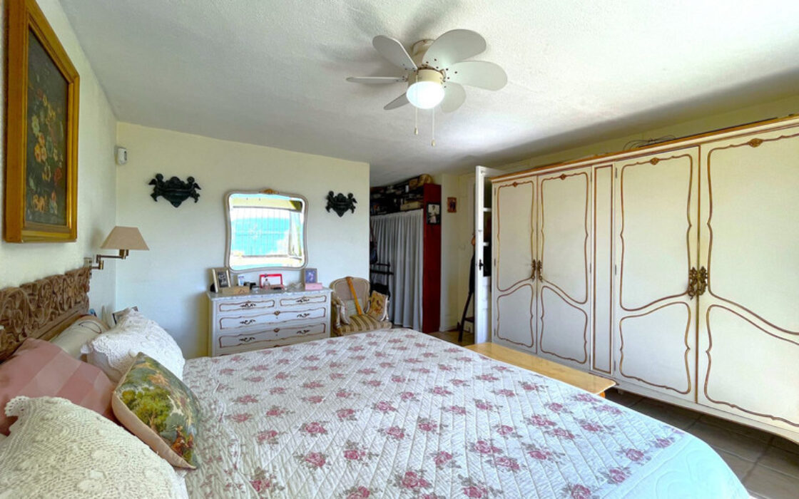 Прекрасна вілла в Андалусії з видом на море 250 кв.м