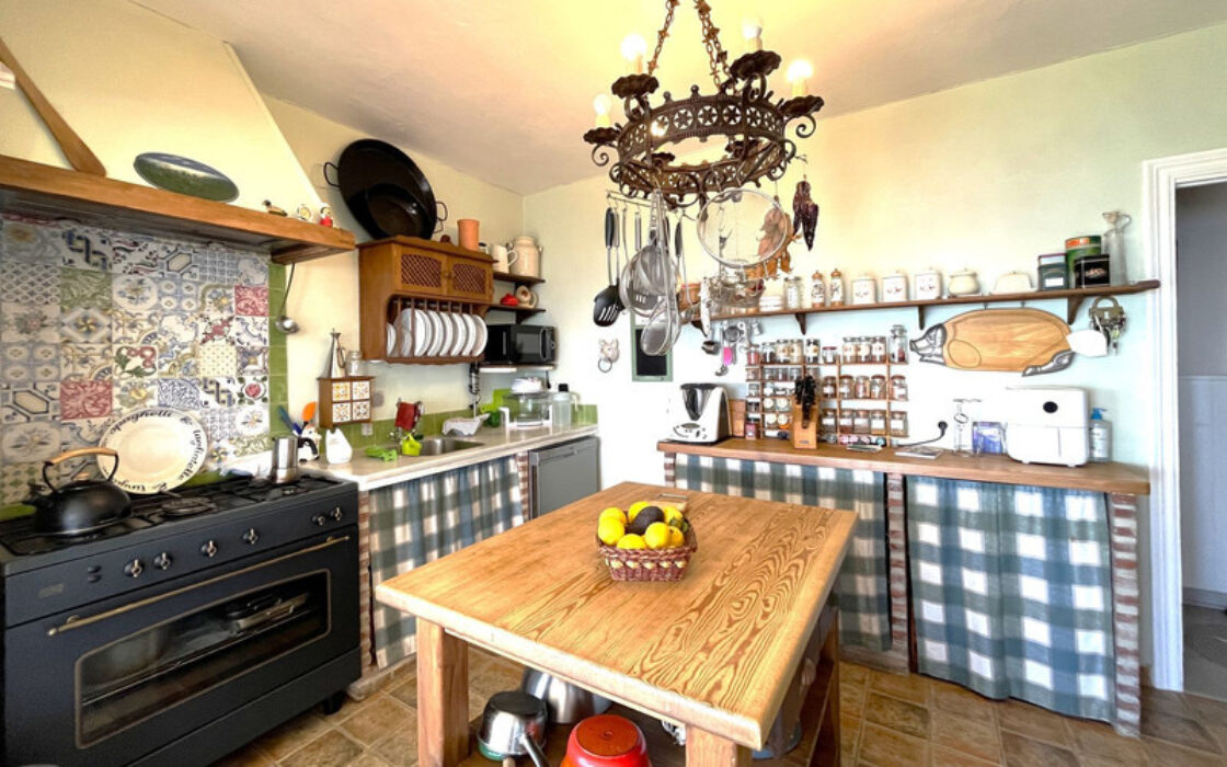 Прекрасна вілла в Андалусії з видом на море 250 кв.м