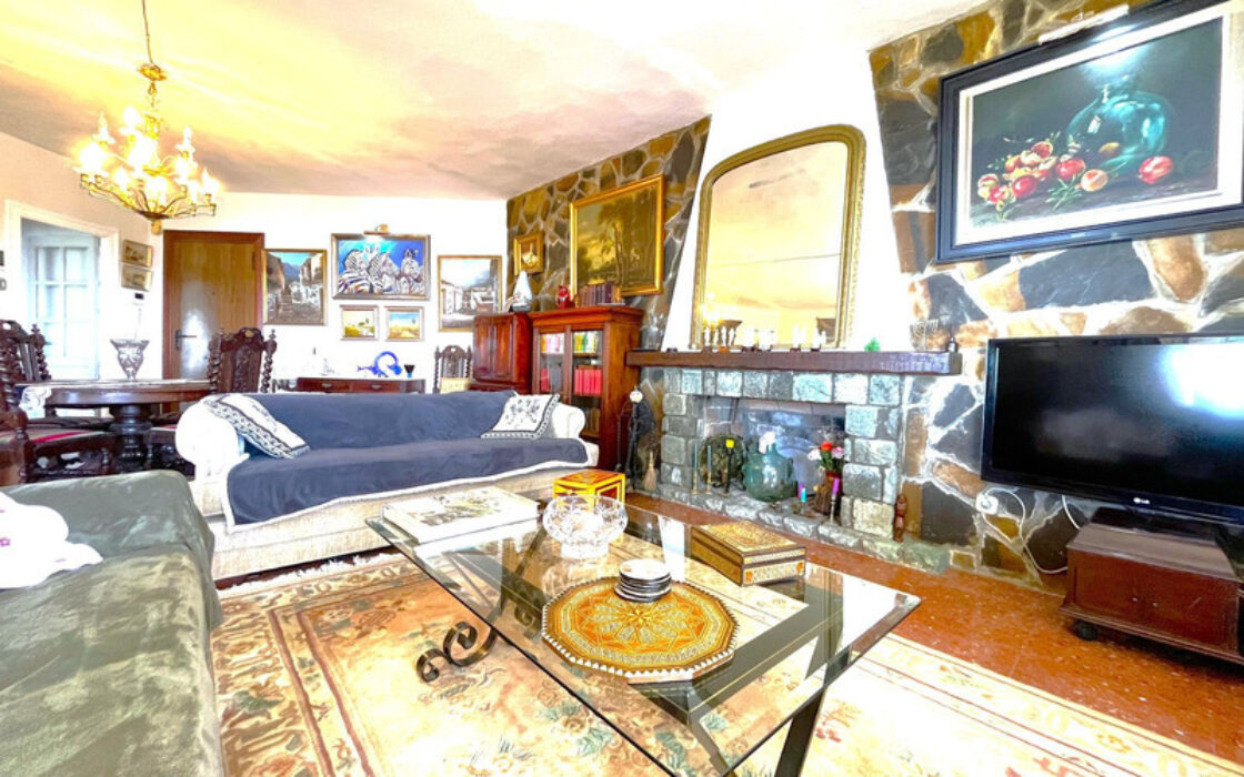 Прекрасна вілла в Андалусії з видом на море 250 кв.м