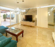 Квартира з терасою в Естепоні, 97 кв.м, біля моря