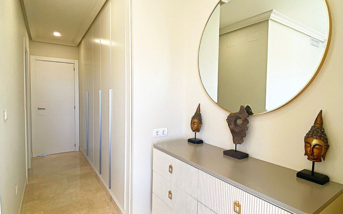 Квартира з терасою в Естепоні, 97 кв.м, біля моря