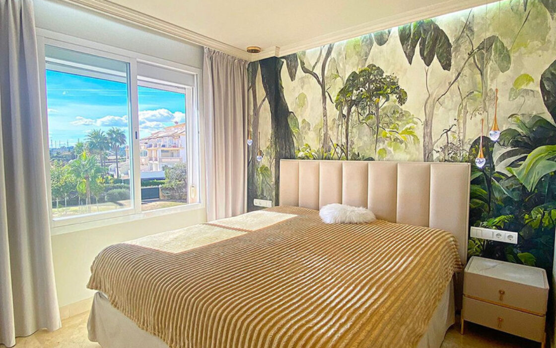 Квартира з терасою в Естепоні, 97 кв.м, біля моря