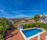 Вилла в Лас-Лагунас-де-Миджас, 389 кв.м, 5 комнат у моря