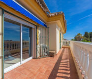 Вилла в Лас-Лагунас-де-Миджас, 389 кв.м, 5 комнат у моря