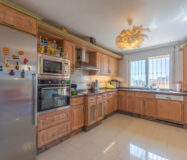 Вилла в Лас-Лагунас-де-Миджас, 389 кв.м, 5 комнат у моря