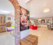 Вилла в Лас-Лагунас-де-Миджас, 389 кв.м, 5 комнат у моря