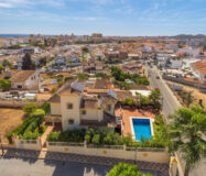 Вилла в Лас-Лагунас-де-Миджас, 389 кв.м, 5 комнат у моря