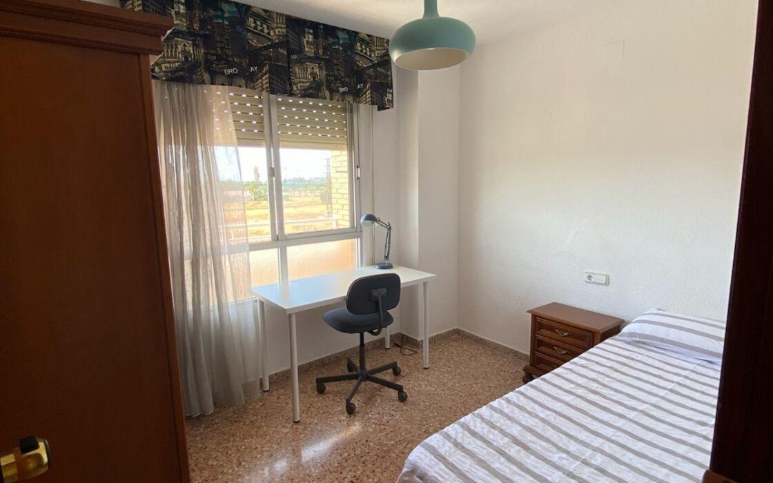 Апартаменты с террасой в San Vicente del Raspeig 80 кв.м.