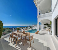 Вілла з панорамним видом на море в Бенальмадені 450 кв.м.