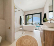 Вілла з панорамним видом на море в Бенальмадені 450 кв.м.