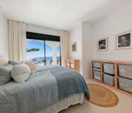 Вілла з панорамним видом на море в Бенальмадені 450 кв.м.