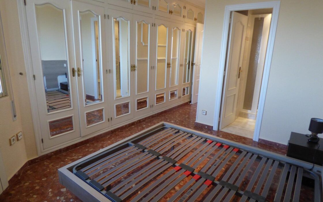 Просторные апартаменты с видом на море в San Juan Playa