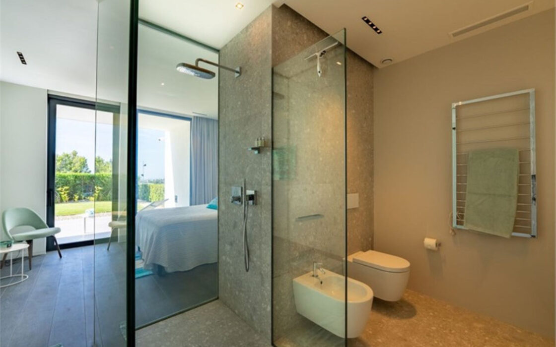 Розкішна вілла в Ла-Кінта з панорамним видом 770 кв.м.