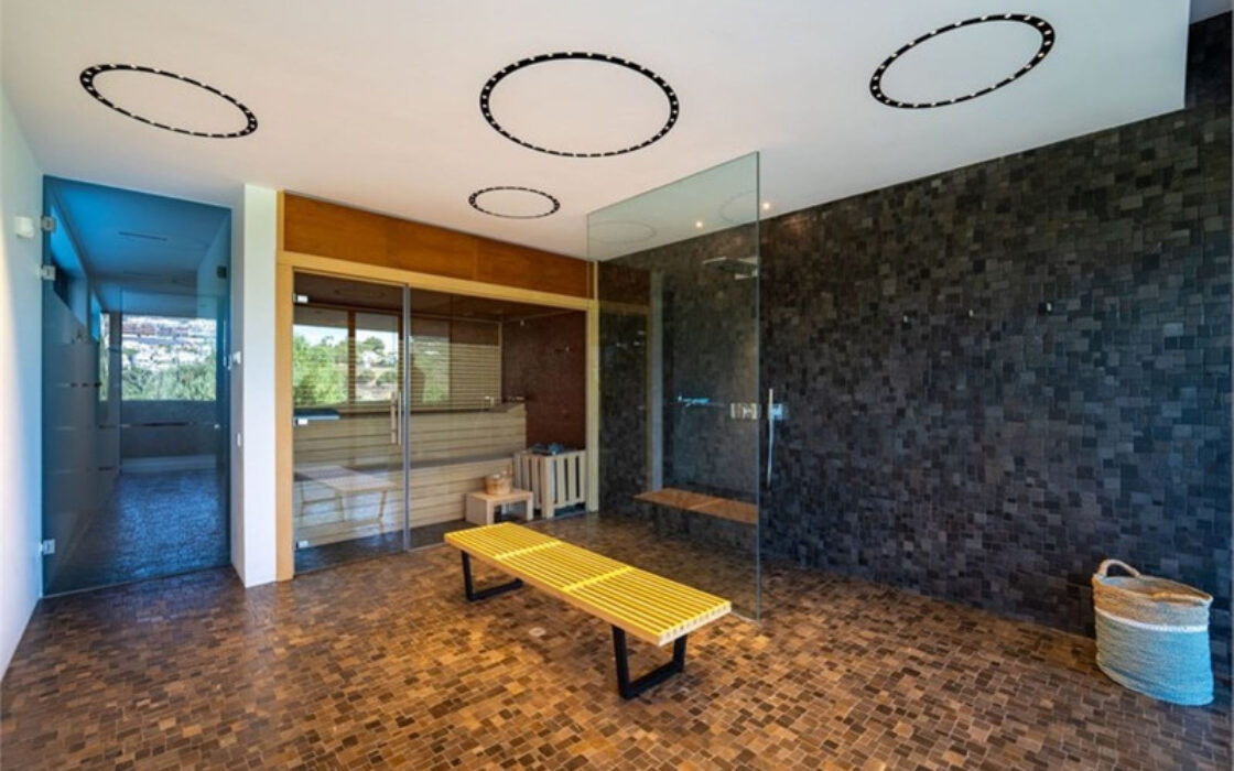 Розкішна вілла в Ла-Кінта з панорамним видом 770 кв.м.