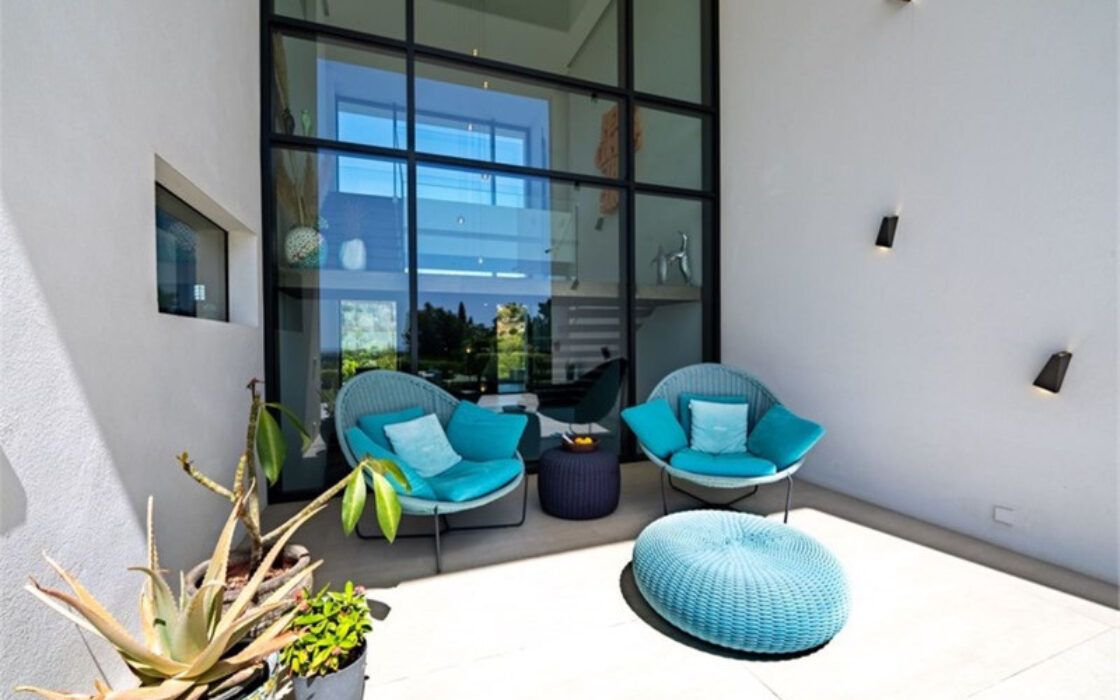 Розкішна вілла в Ла-Кінта з панорамним видом 770 кв.м.