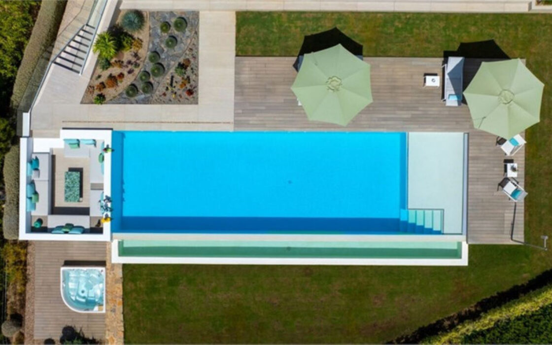 Розкішна вілла в Ла-Кінта з панорамним видом 770 кв.м.