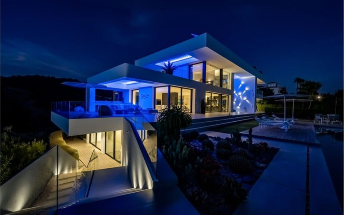 Розкішна вілла в Ла-Кінта з панорамним видом 770 кв.м.