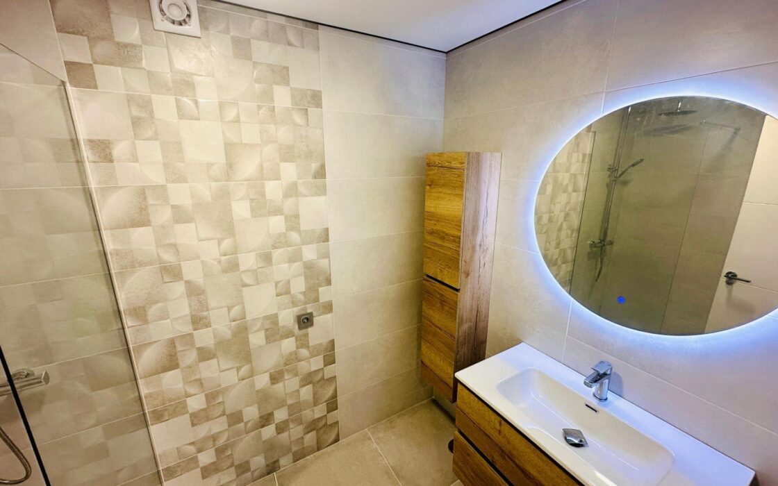 Просторная квартира в Аликанте 105 кв.м с террасой