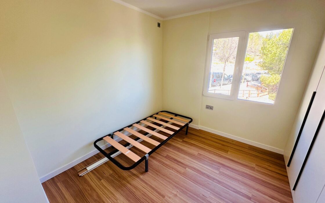 Просторная квартира в Аликанте 105 кв.м с террасой