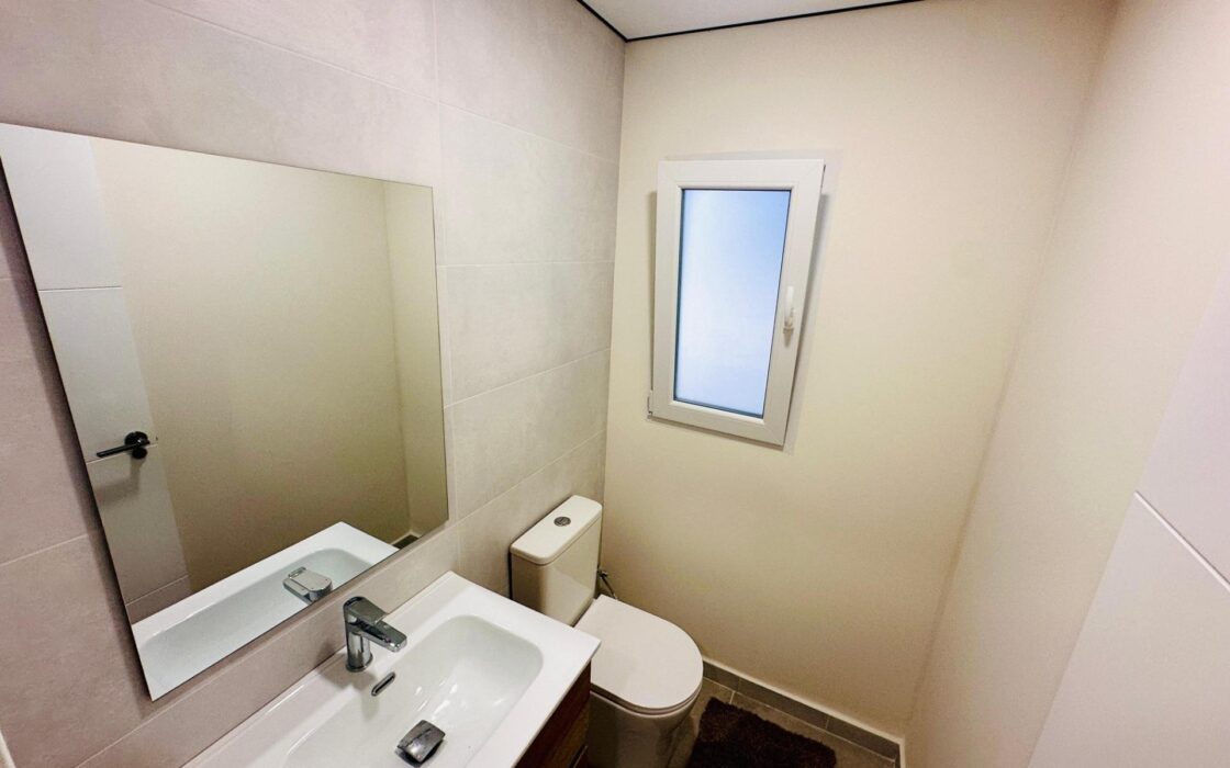 Просторная квартира в Аликанте 105 кв.м с террасой