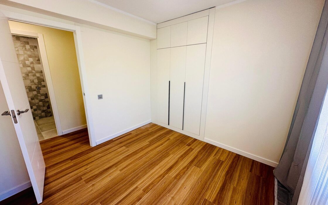 Просторная квартира в Аликанте 105 кв.м с террасой