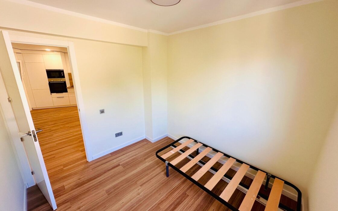 Просторная квартира в Аликанте 105 кв.м с террасой