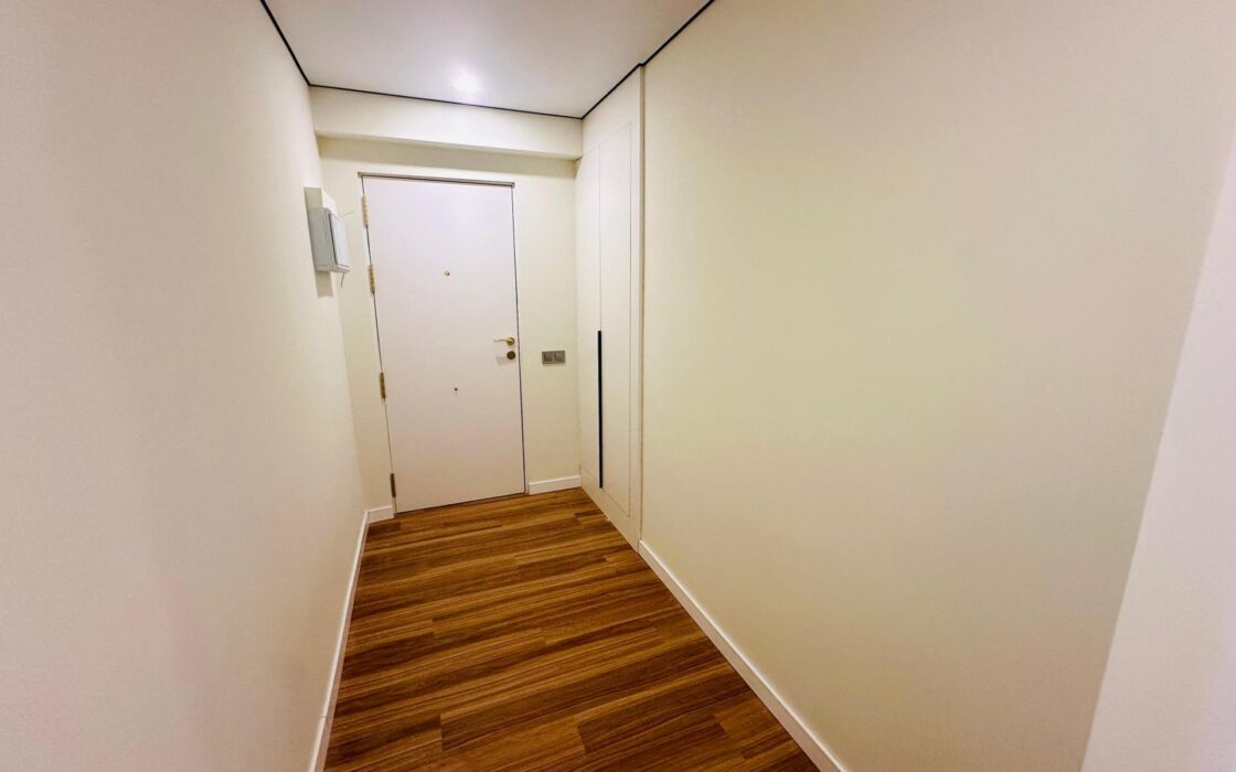 Просторная квартира в Аликанте 105 кв.м с террасой