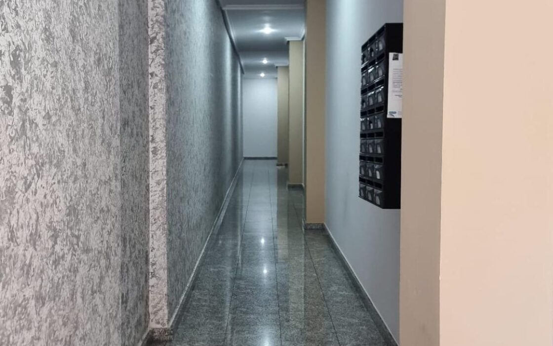 Апартаменты в Торревьехе 75 кв.м с террасой 700 м до моря