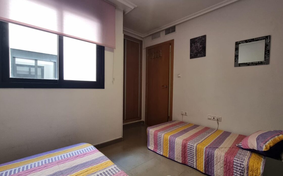 Апартаменты в Торревьехе 75 кв.м с террасой 700 м до моря