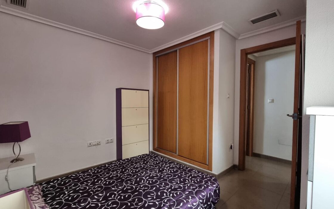 Апартаменты в Торревьехе 75 кв.м с террасой 700 м до моря