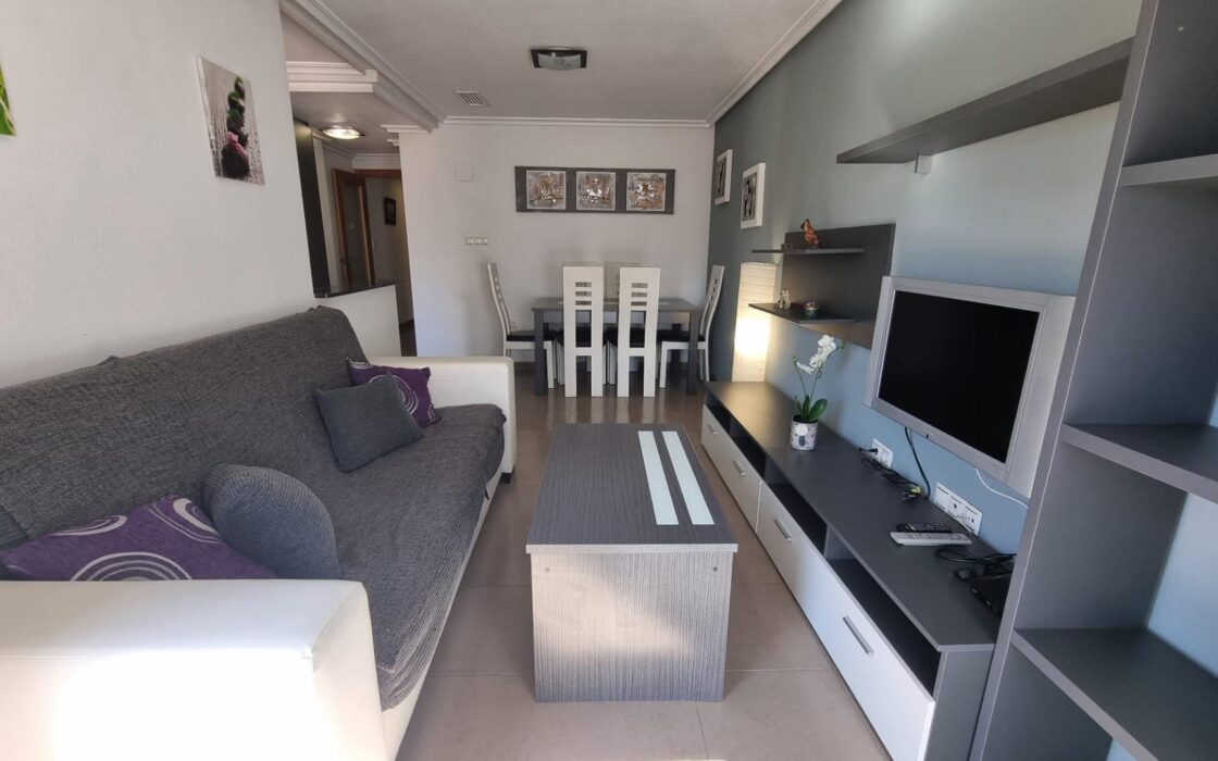 Апартаменты в Торревьехе 75 кв.м с террасой 700 м до моря