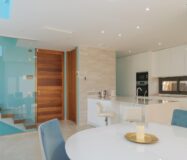 Вилла в Сьерра-Кортина 514 кв.м с бассейном и видом на море