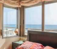 Трикімнатні квартири біля моря в Торрев’єсі 175 кв.м