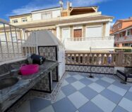 Таунхаус с террасой 110 м² у пляжа Ла Мата Торревьеха