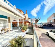 Таунхаус с террасой 110 м² у пляжа Ла Мата Торревьеха