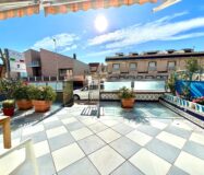 Таунхаус с террасой 110 м² у пляжа Ла Мата Торревьеха