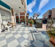 Таунхаус с террасой 110 м² у пляжа Ла Мата Торревьеха