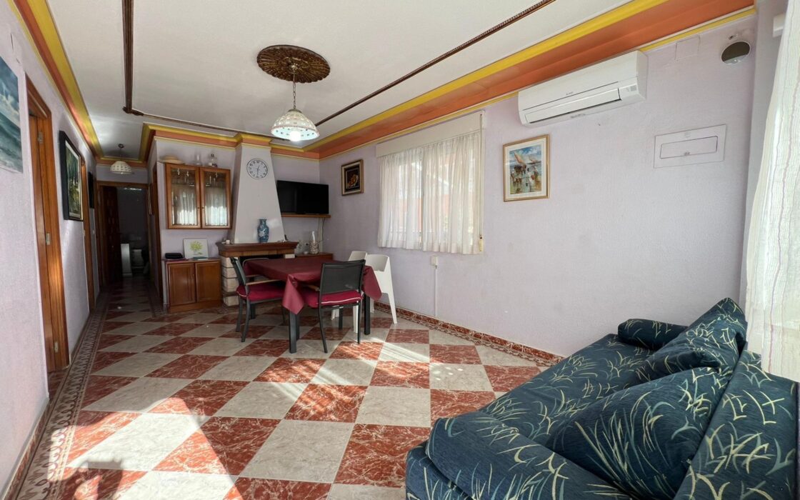 Таунхаус с террасой 110 м² у пляжа Ла Мата Торревьеха