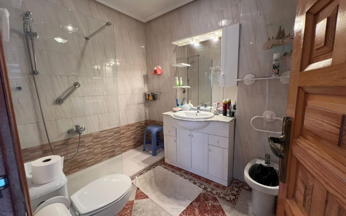 Таунхаус с террасой 110 м² у пляжа Ла Мата Торревьеха