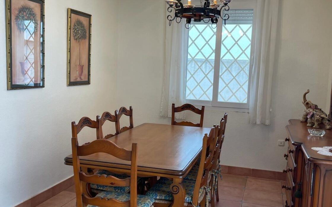 Исключительная квартира в центре Торревьехи 160 кв.м с террасой