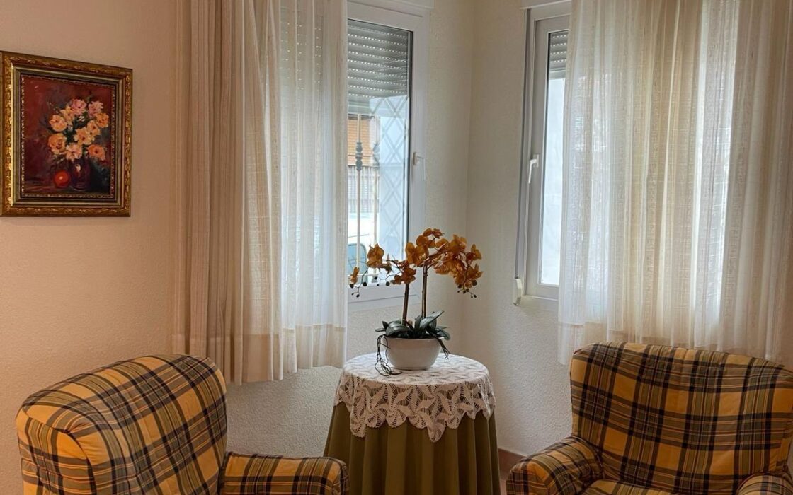 Исключительная квартира в центре Торревьехи 160 кв.м с террасой