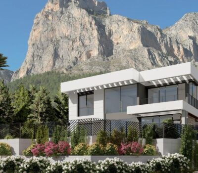 Вілла в Полопе 124 кв.м з терасою біля моря 2025 року