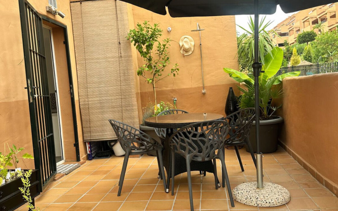 Квартира 2+2 с террасами в Эльвирии у моря