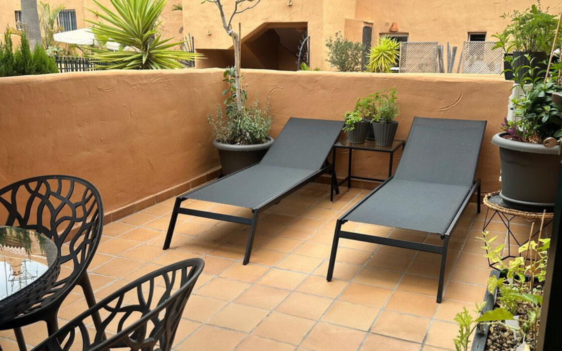 Квартира 2+2 с террасами в Эльвирии у моря