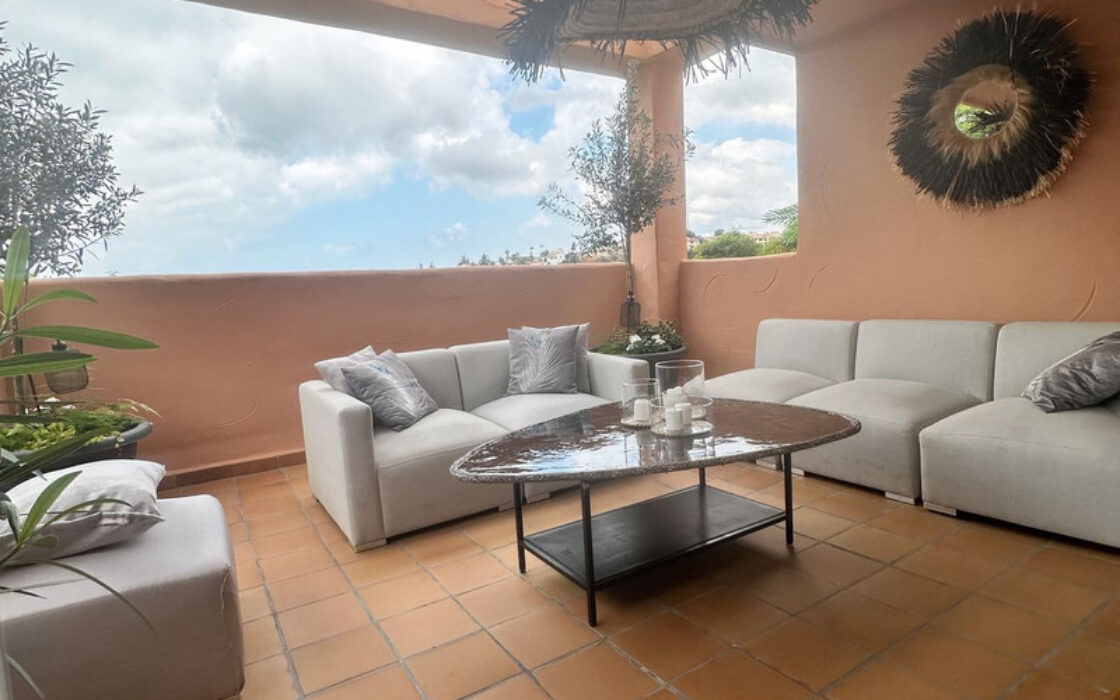 Квартира 2+2 с террасами в Эльвирии у моря