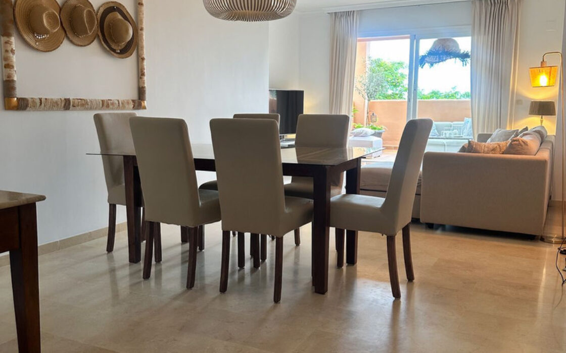 Квартира 2+2 с террасами в Эльвирии у моря