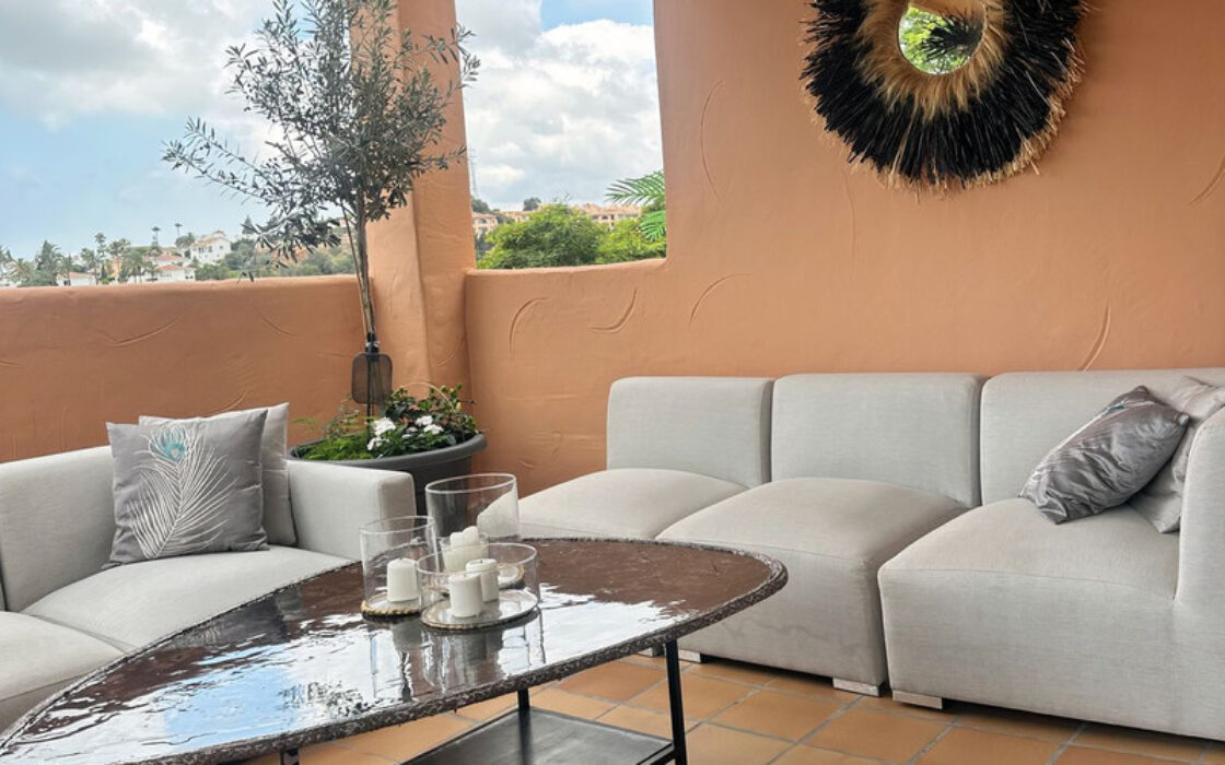 Квартира 2+2 с террасами в Эльвирии у моря