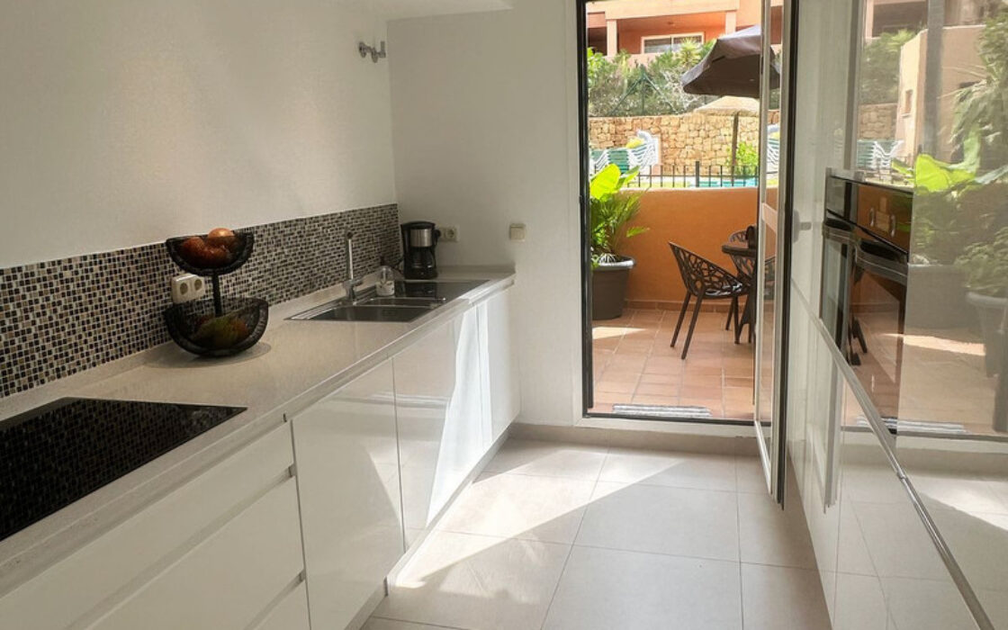 Квартира 2+2 с террасами в Эльвирии у моря